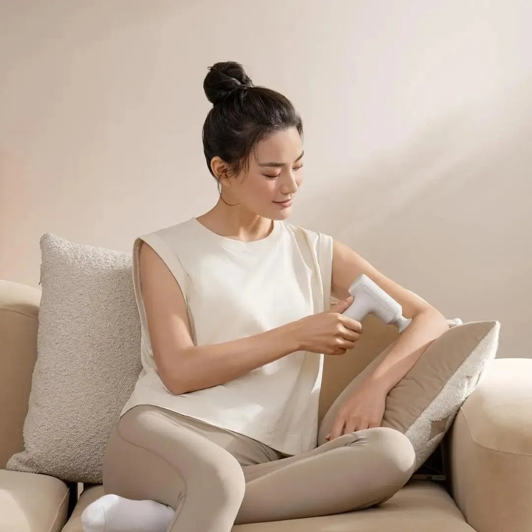 2025 XIAOMI Mijia Mini Fascia Gun 3 Portable Muscle Massage Gun 12kg Thrust Brushless Silent Motor 3 Massager Heads Relax Body